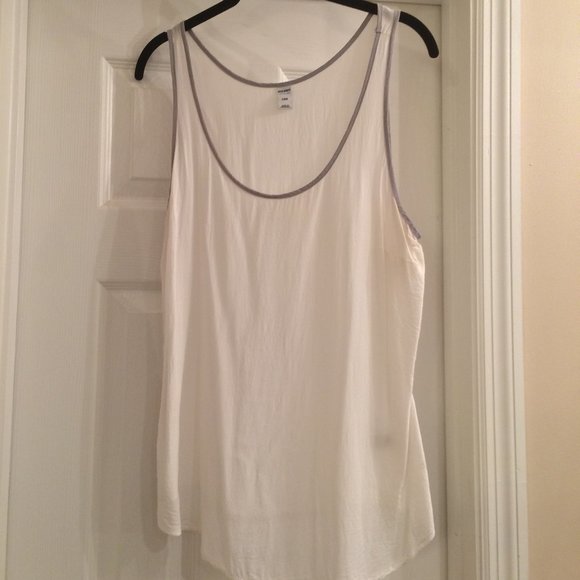 Sheer Scoop Neck Tank Top White - Picture 3 of 4